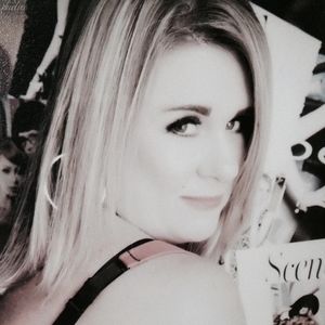 Meet your Posher, Valarie